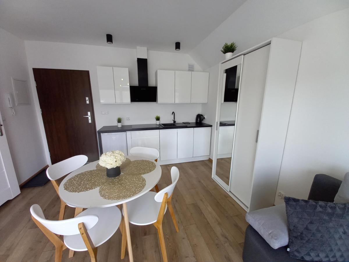 Apartamenty Asis Darlowko Rom bilde